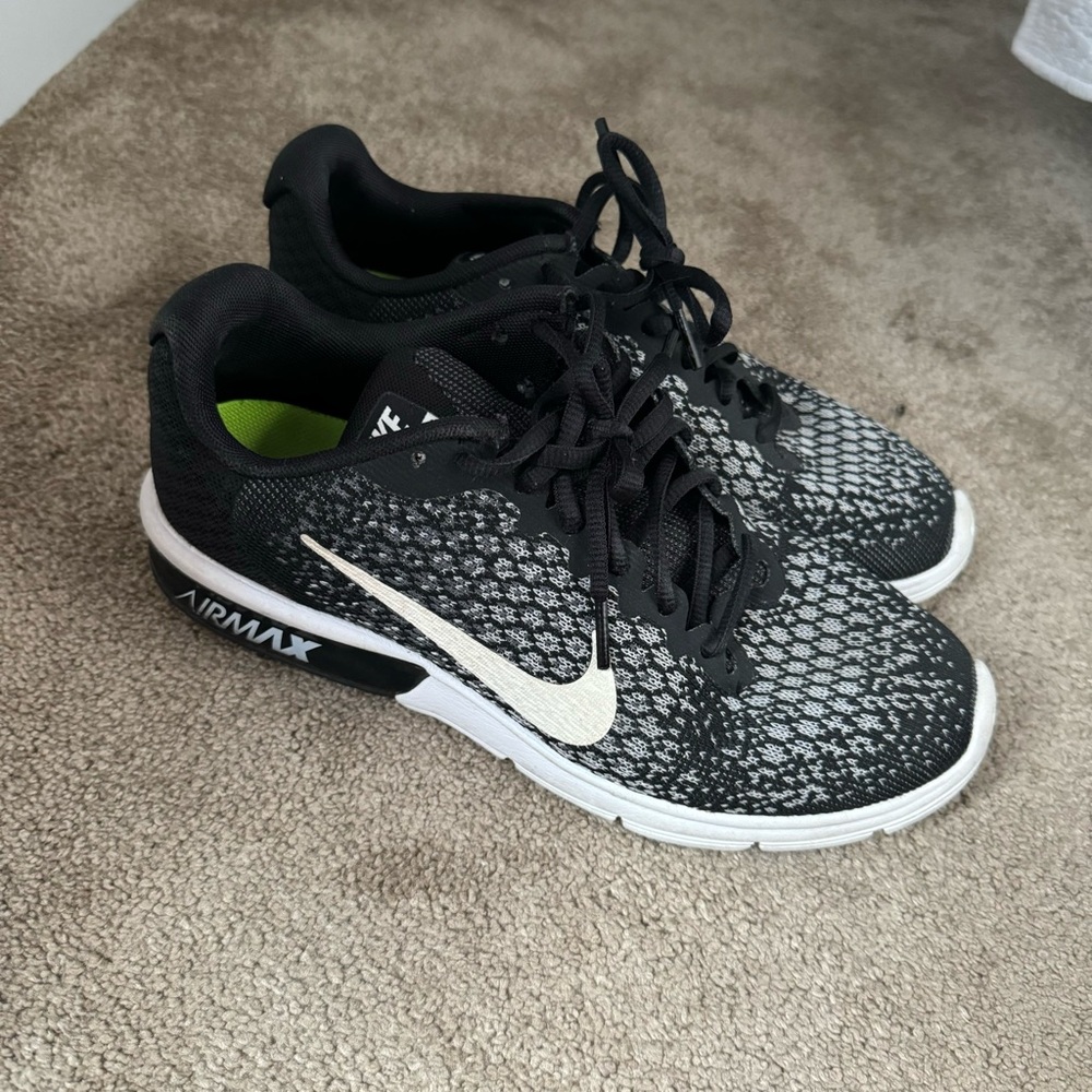 Nike Air Max Women Size 8
